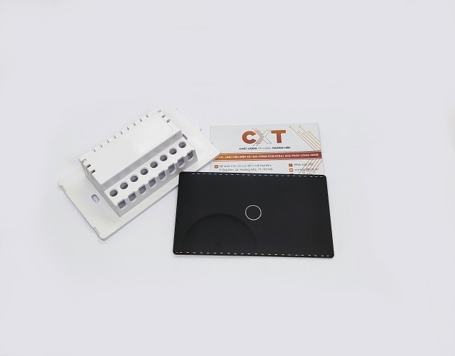 Vỏ công tắc cảm ứng Chữ nhật Kính đen 2.5D dày 2mm